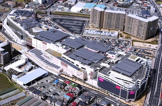 shopping mall roof solar panel